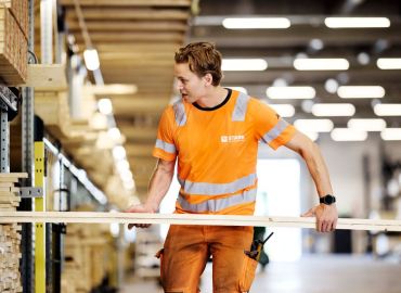 Korjausrakentamisen projekteja sujuvoitetaan t&auml;sm&auml;toimituksilla ja hyv&auml;ll&auml; logistiikalla